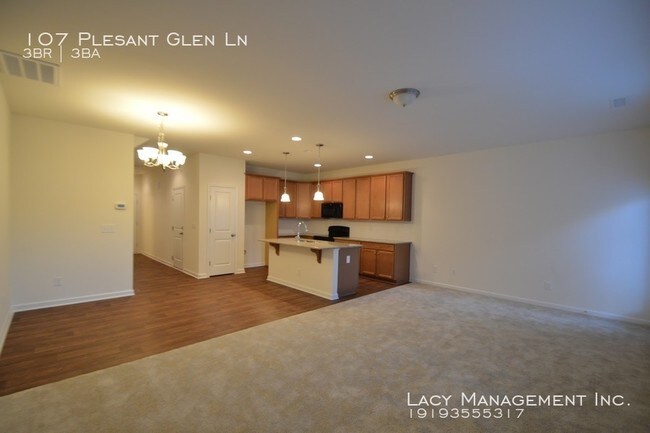 Building Photo - 107 Pleasant Glen Ln