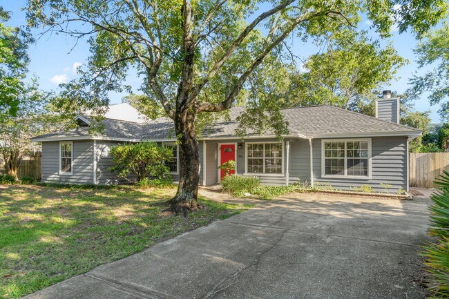 Building Photo - 202 Stephen Ave