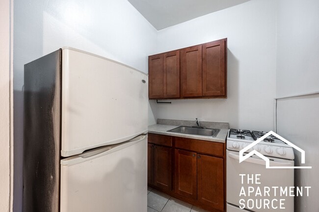 Photo - 4851 N Damen Ave Apartment