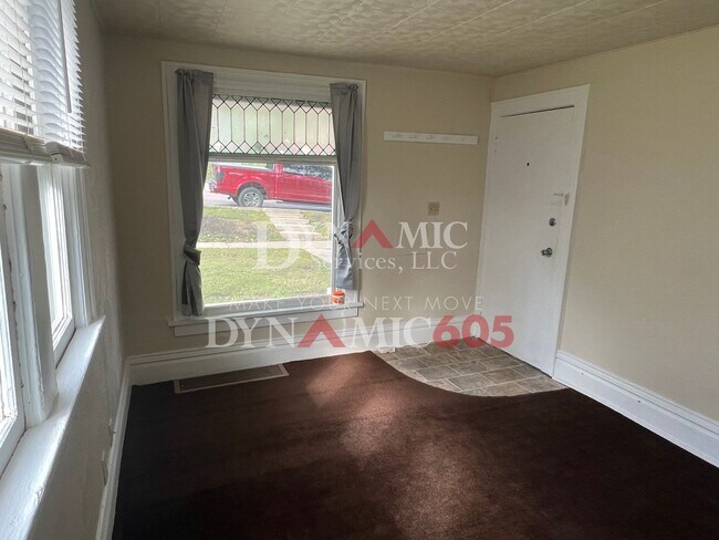 Foto del edificio - Studio with Bathroom - All Utilities Paid ...