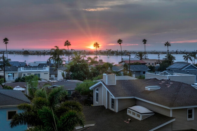 Building Photo - 3506 Promontory St