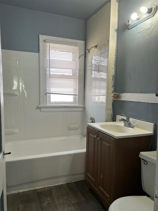 Foto del edificio - 14013 Glenside Rd