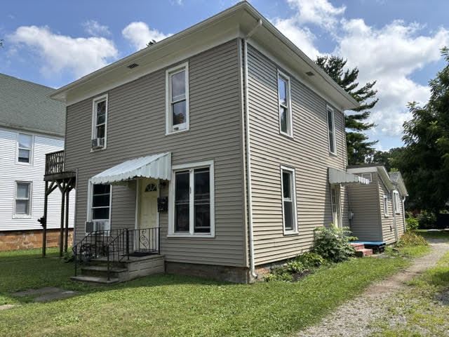 Photo - 647 W Lexington Ave (Elkhart, IN)