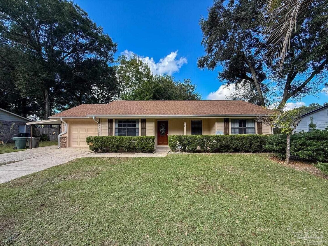 Foto principal - 940 Candlestick Dr