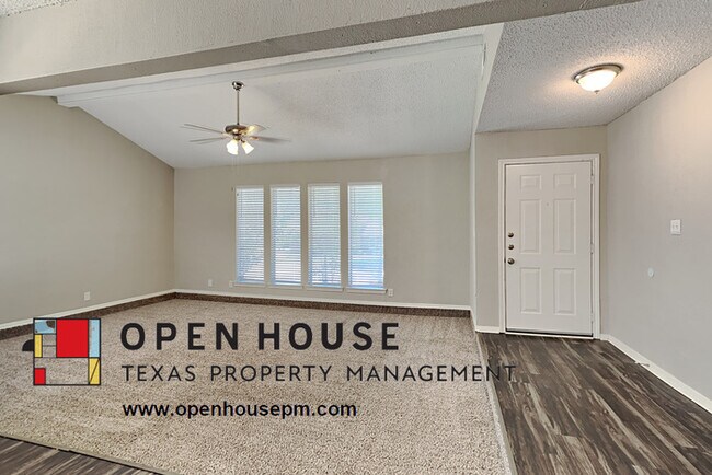 Building Photo - 2033 E Branch Hollow Dr Carrollton