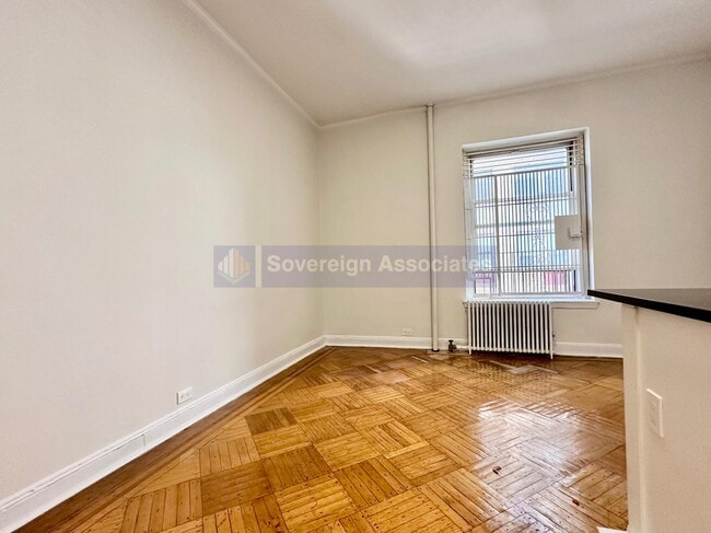 Foto del edificio - 328 W 83rd St