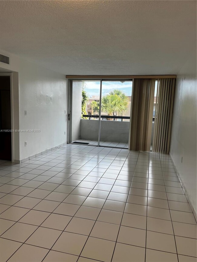 Foto del edificio - 802 NW 87th Ave