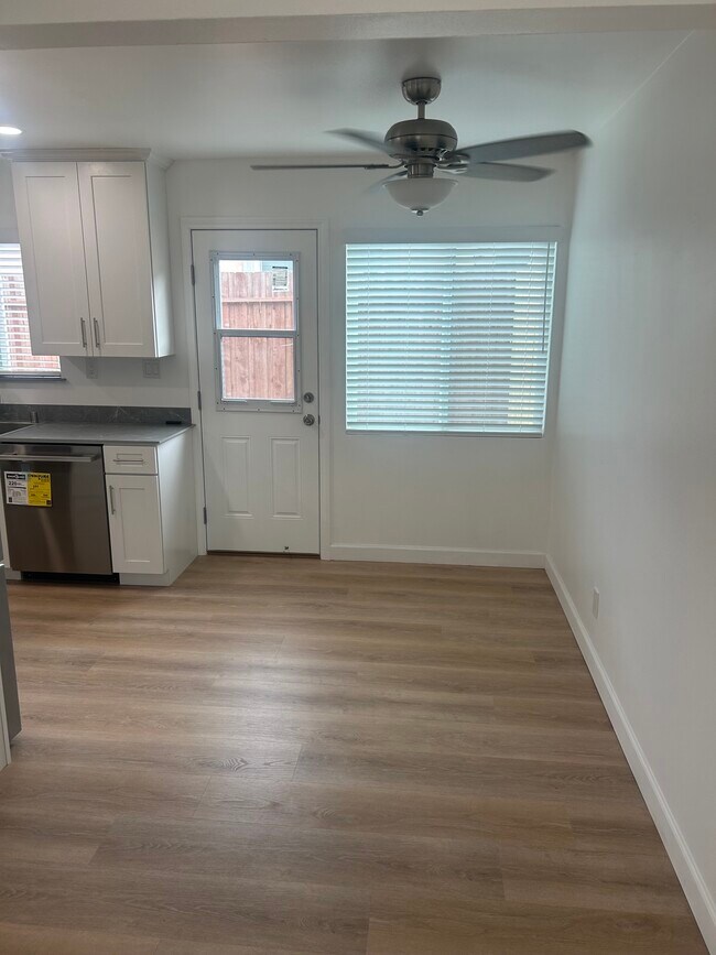 Foto del edificio - 4730 W 169th St