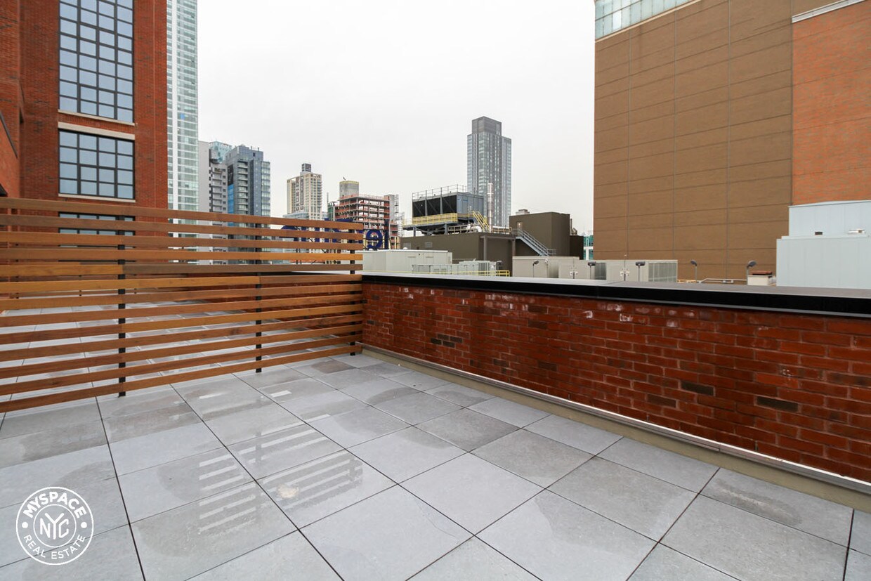 Foto principal - 4121 28th St