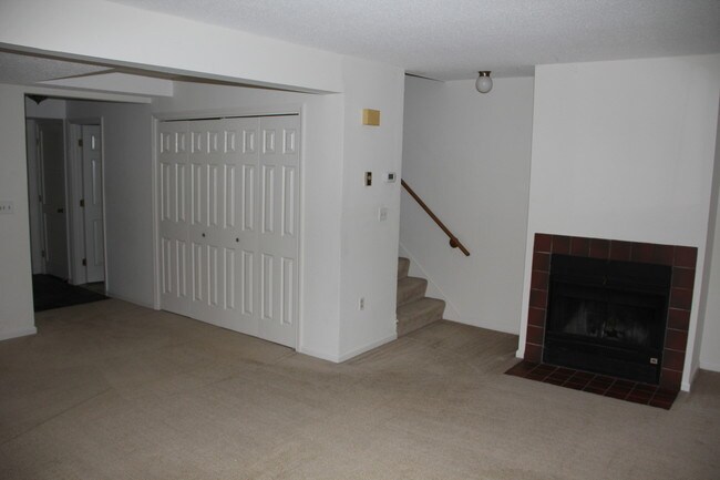 Living Room - 24 Farmington Meadow Dr