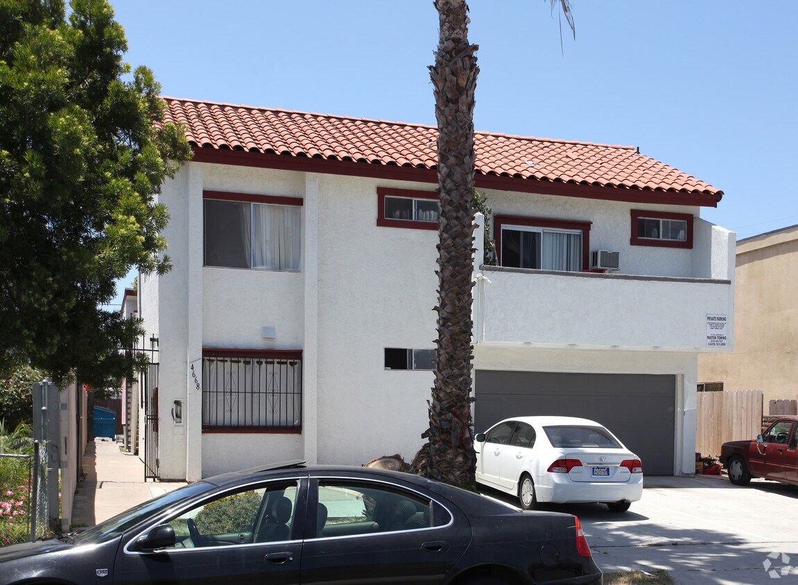 Foto del edificio - 4668 Wilson Ave