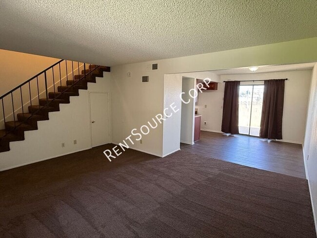 Building Photo - 1303 W Ave J 4