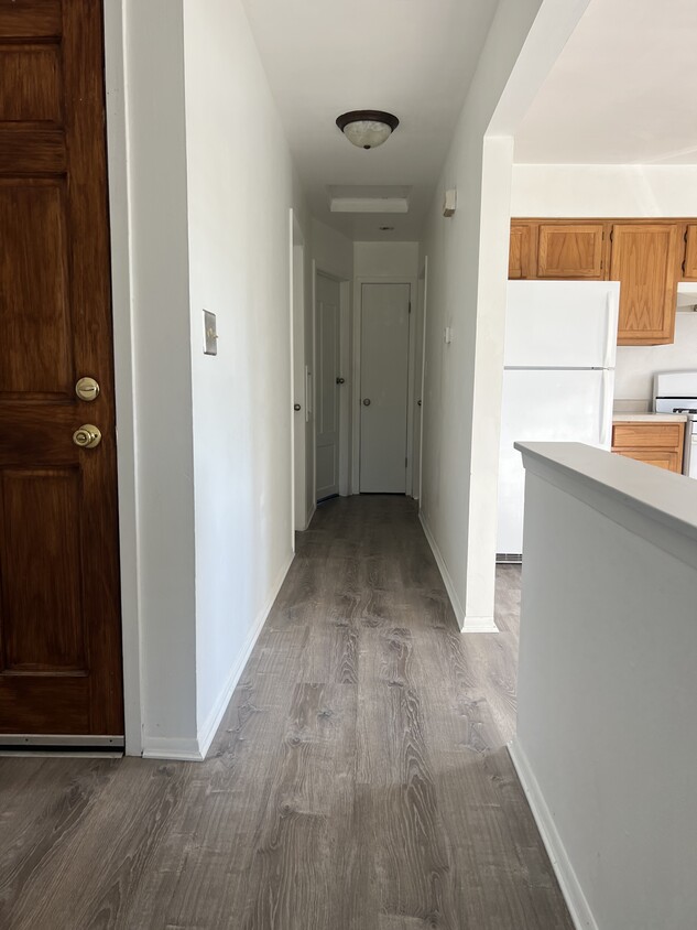 Primary Photo - 2615 W Grange Ave
