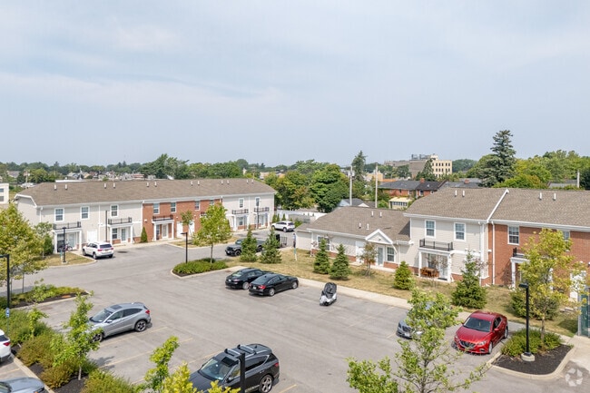 Building Photo - ELIM Townhouses