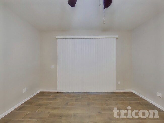 Foto del edificio - 502 Azalea Bloom Dr