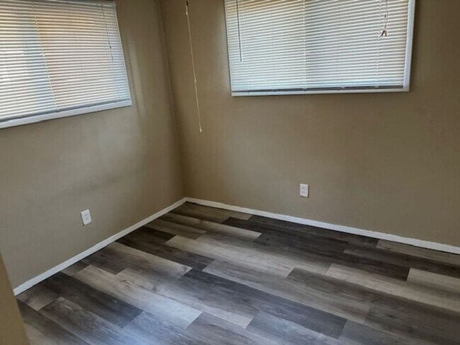 Foto del edificio - 3 Bedroom, 1 Bath Single Family Home