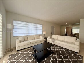 Building Photo - 1135 101st St