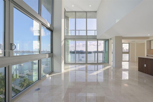 Foto del edificio - 1500 Bay Dr