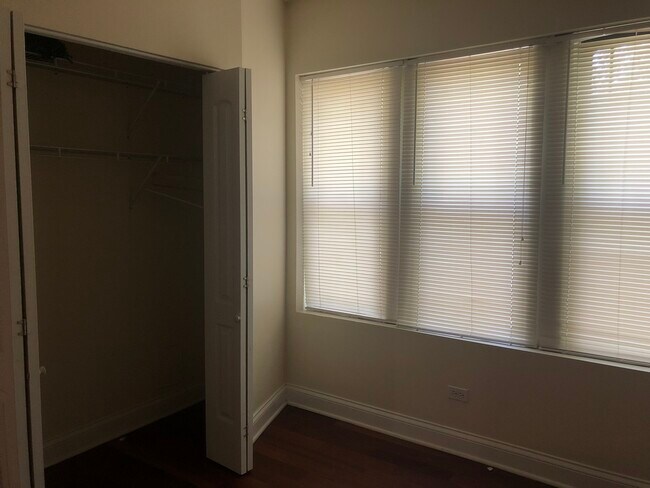 Foto del edificio - 7206 N Wolcott Ave