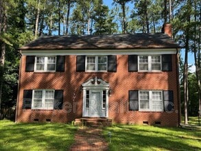 Building Photo - 636 Palmer Dr