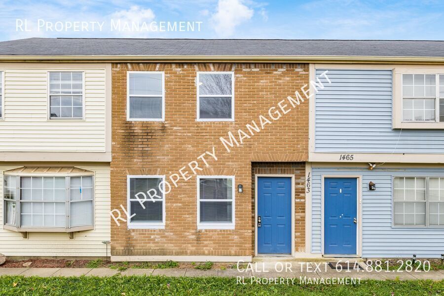 Primary Photo - Spacious 2 bedroom 1.5 bathroom townhome n...