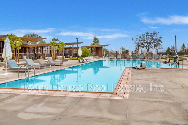 Foto del edificio - 27466 Mercantile Ct