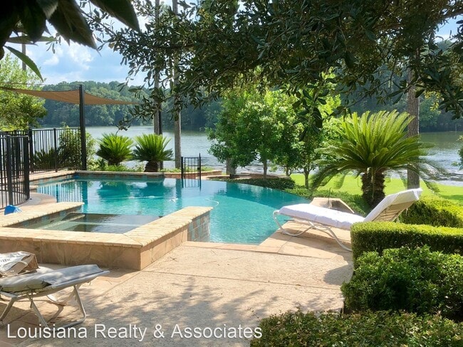 Building Photo - 1054 Waters Edge Cir