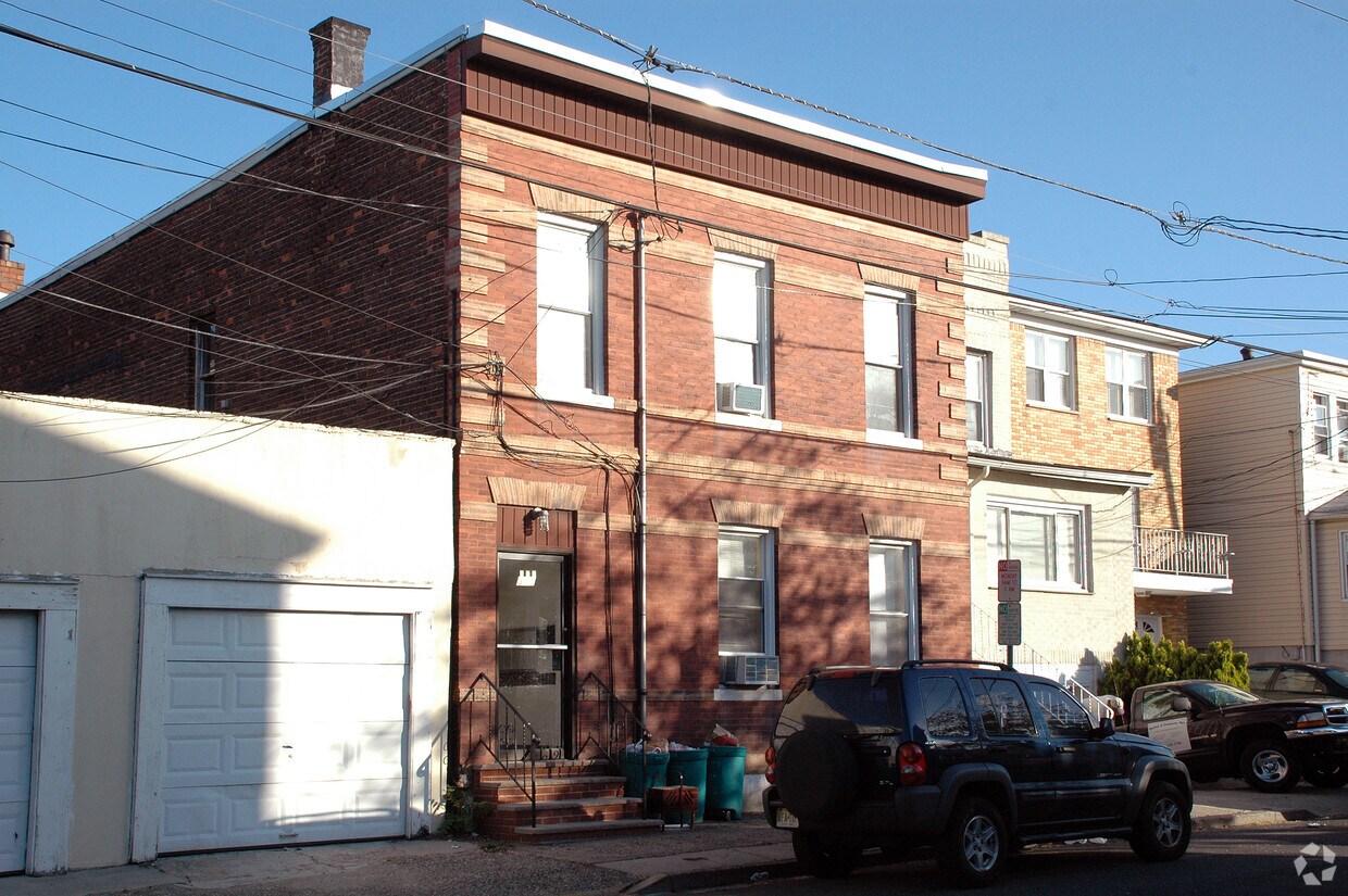 309 5th St, Fairview, NJ 07022 Apartments in Fairview, NJ