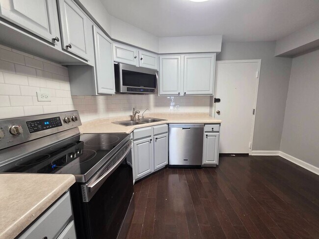 Foto del edificio - 6033 N Sheridan Rd
