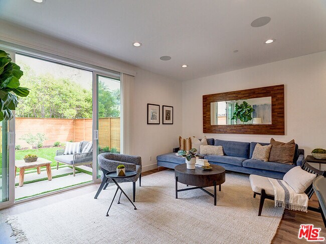 Foto del edificio - 1278 Meadowbrook Ave