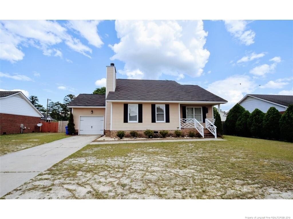 Primary Photo - 217 Laketree Blvd