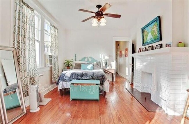 Foto del edificio - 4909-4911 Laurel St