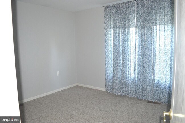 Building Photo - 104 Sage Trail