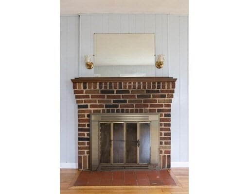 Building Photo - 16 Fairhaven Rd