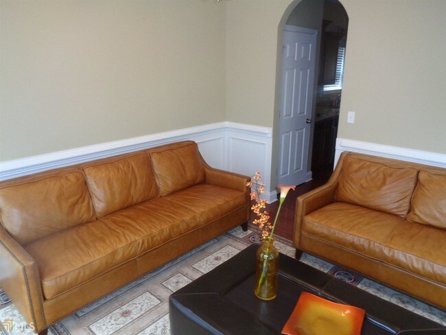 Building Photo - 765 Scenic Creek Dr SW