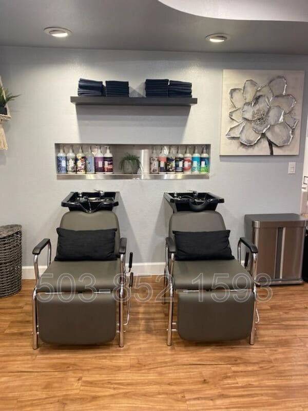 Building Photo - 822 NW 21st Ave