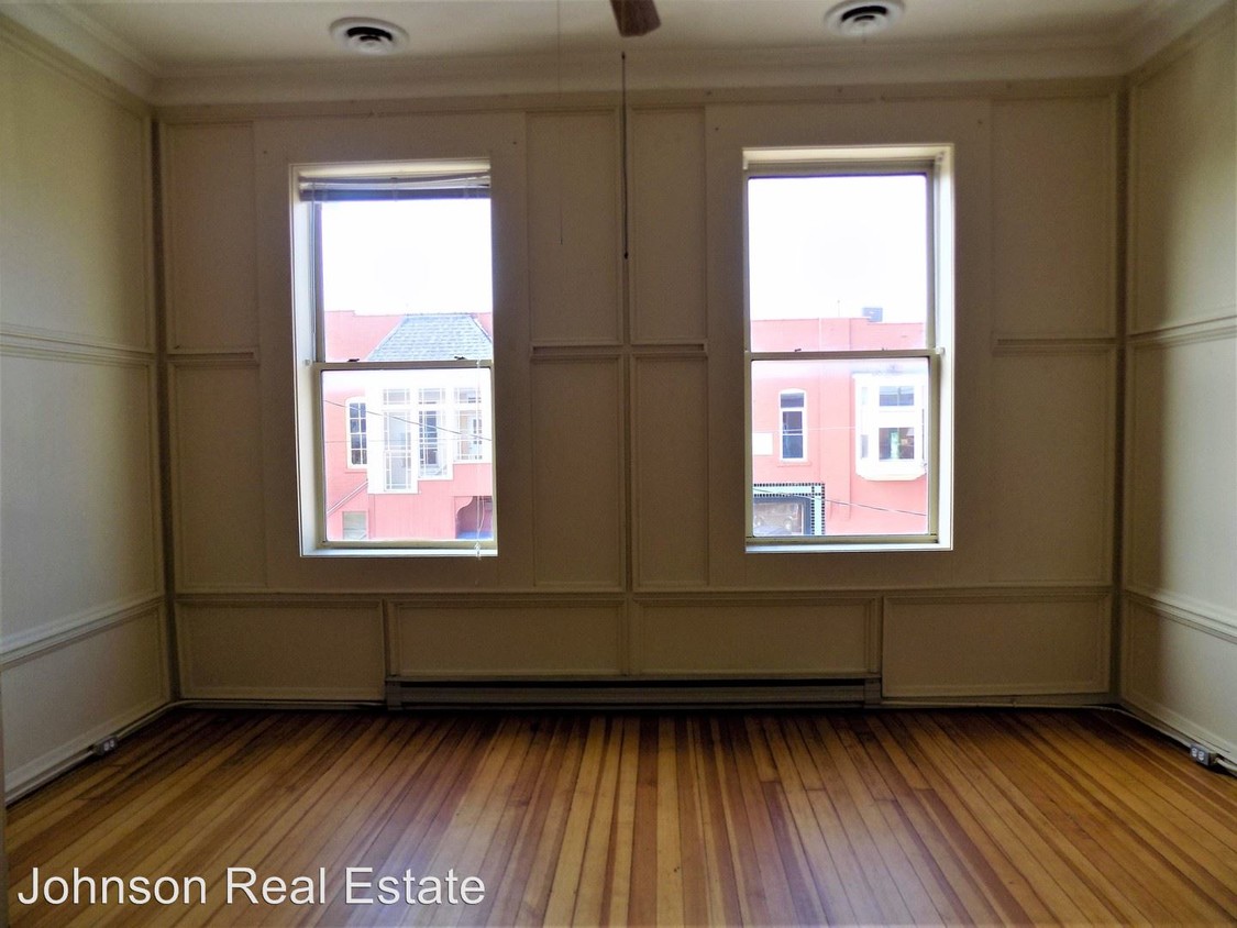 Primary Photo - 100 N Main St