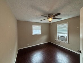 Building Photo - 207 Frawley St