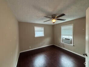 Building Photo - 207 Frawley St