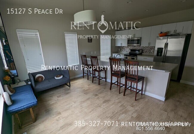 Foto del edificio - 15127 Peace Dr