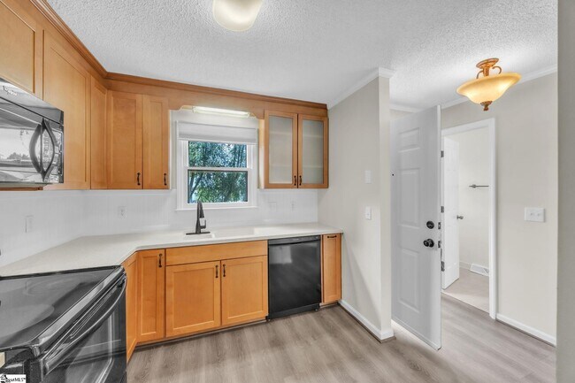 Foto del edificio - 103 Sunningdale Ct