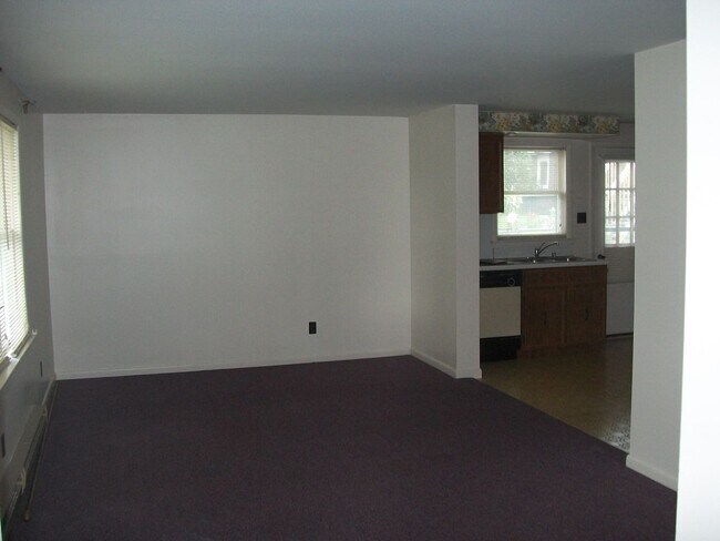 Foto del edificio - 163-165 Fairview Ave.