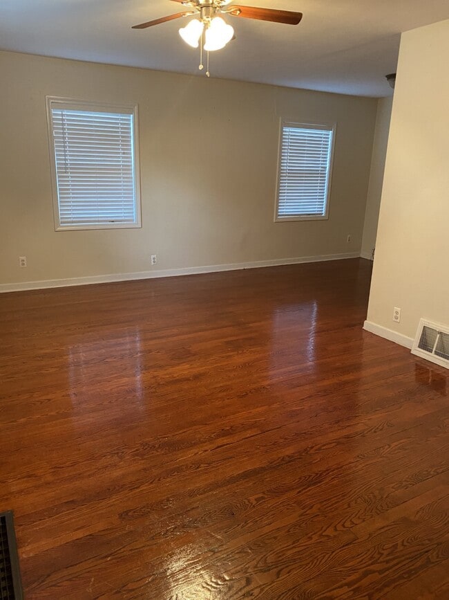 Living Room - 9468 Kathlyn Dr