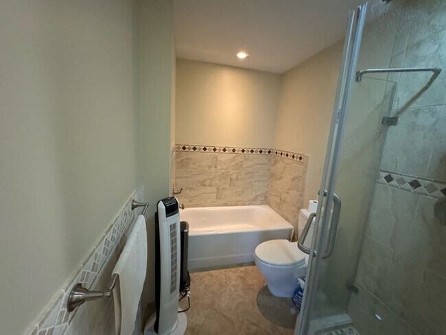 Foto del edificio - 700 Evergreen Ct