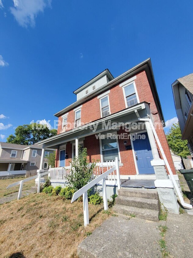 Foto principal - 100 N Harris Ave