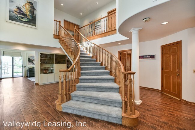 Building Photo - 15531 Live Oak Springs Canyon Rd