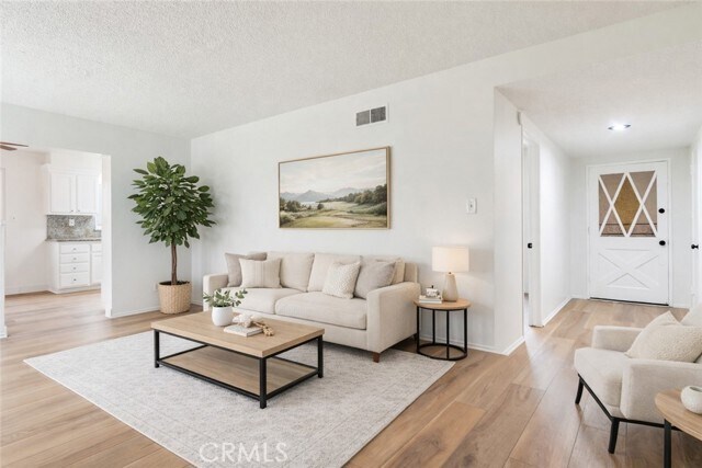 Foto del edificio - 17526 Dubarry Dr