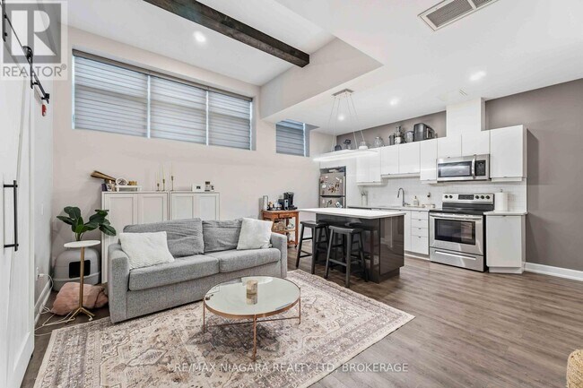 Photo du bâtiment - 405 Merritt St