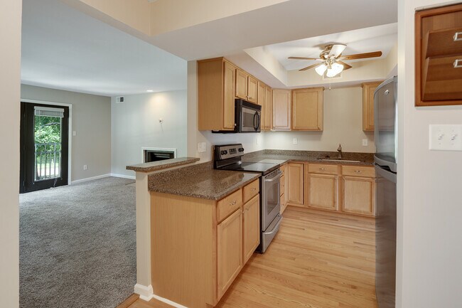 Building Photo - 1843 Fernspring Cove
