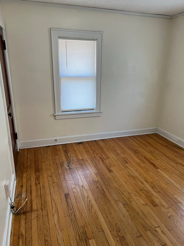 Foto del edificio - 8512 Woodland Ave